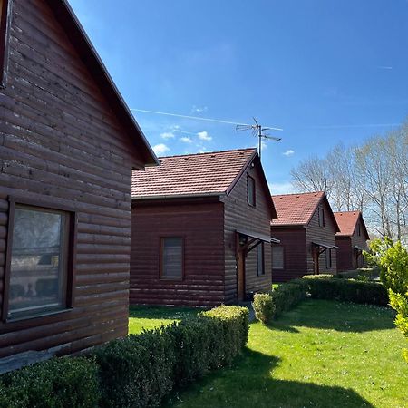 Nimrod Apartman Gabcikovo Bagian luar foto