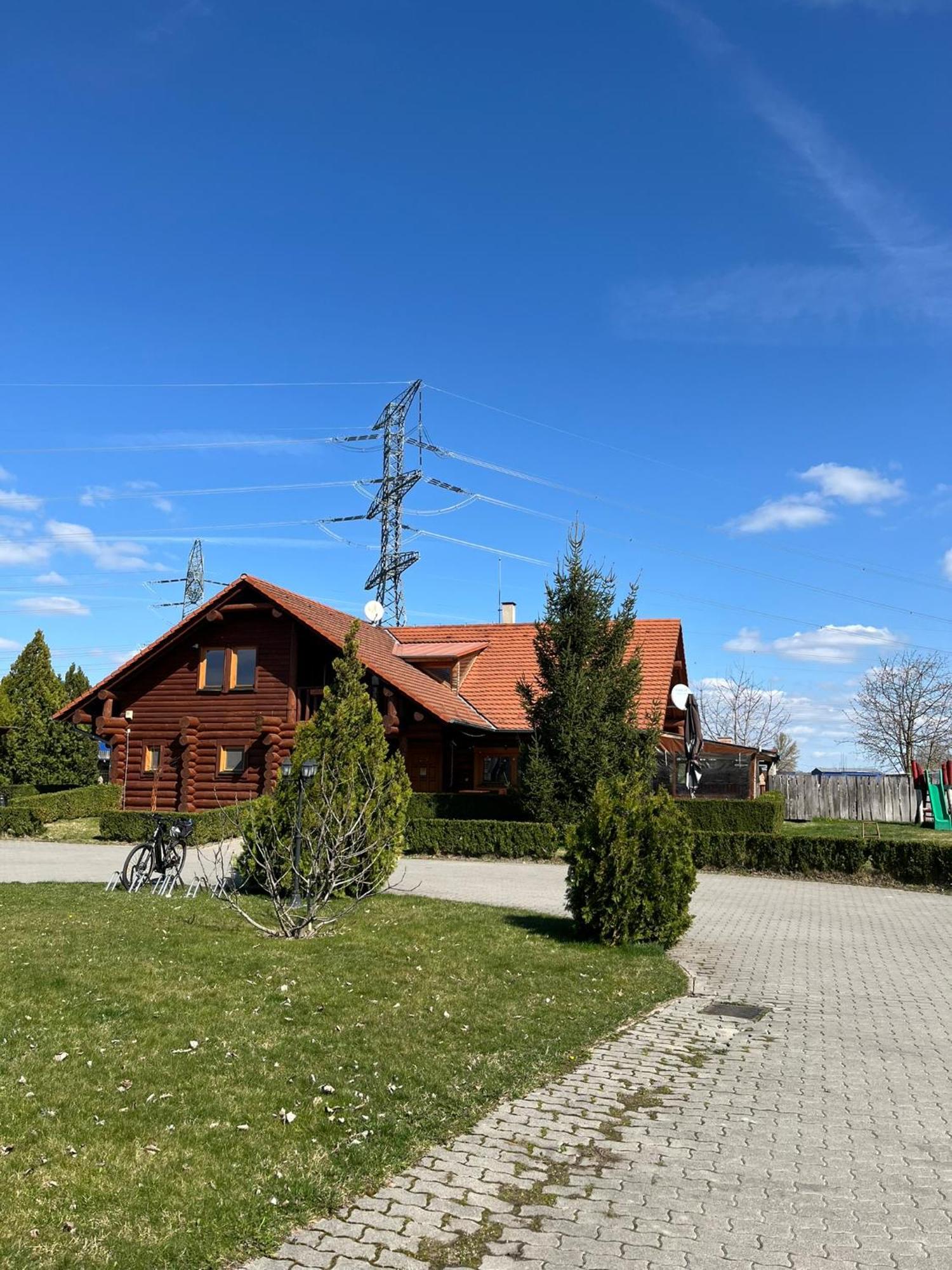 Nimrod Apartman Gabcikovo Bagian luar foto