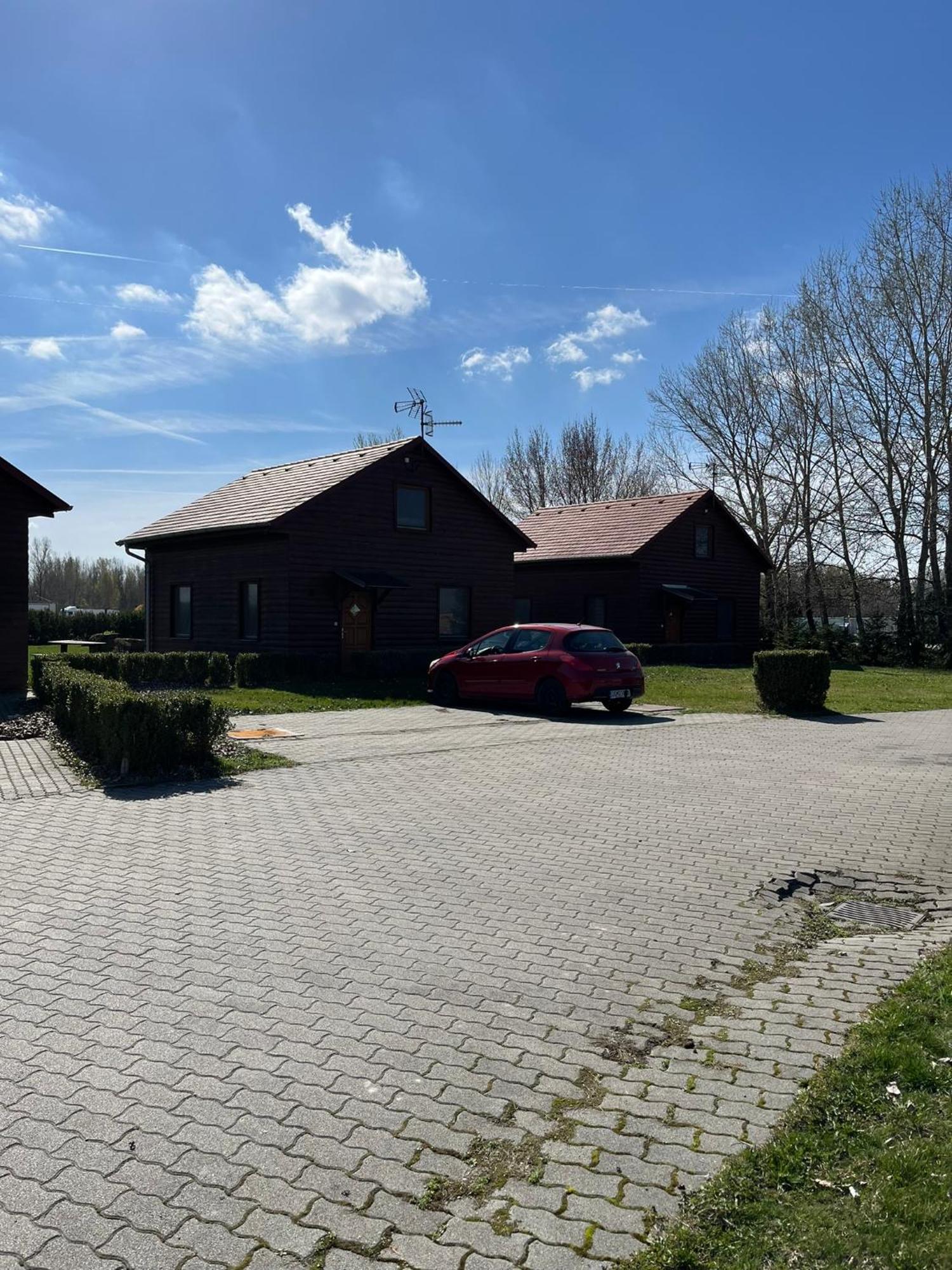 Nimrod Apartman Gabcikovo Bagian luar foto